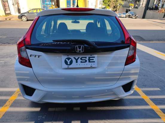 HONDA-FIT-2016