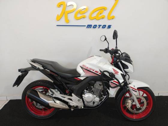 HONDA CB TWISTER 
