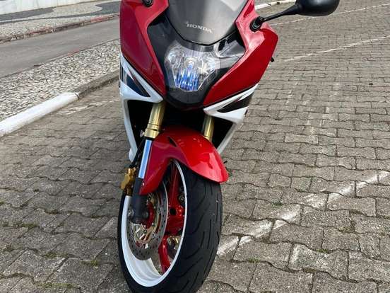 HONDA-CBR 600F HONDA-CBR 600F-2012