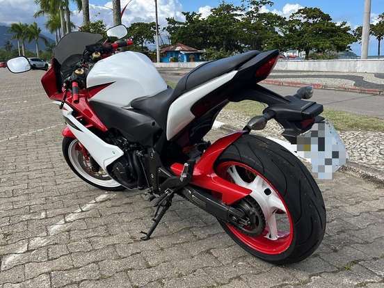 HONDA-CBR 600F HONDA-CBR 600F-2012