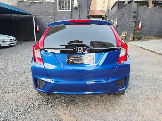 HONDA-FIT-2016