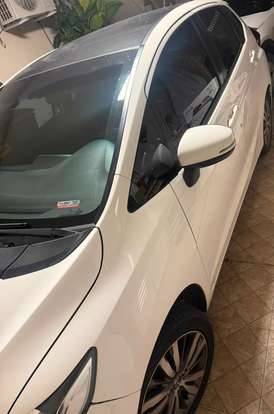 HONDA-FIT-2016