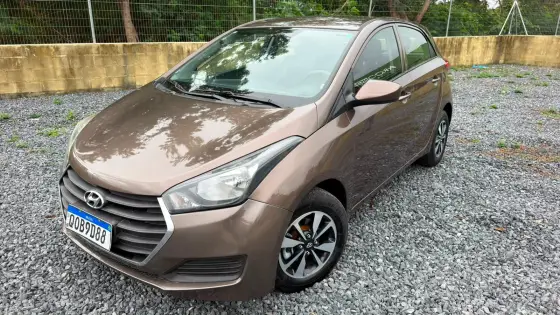 HYUNDAI HB20 1.0 COMFORT 12V FLEX 4P MANUAL HYUNDAI HB20 1.0 COMFORT 12V FLEX 4P MANUAL