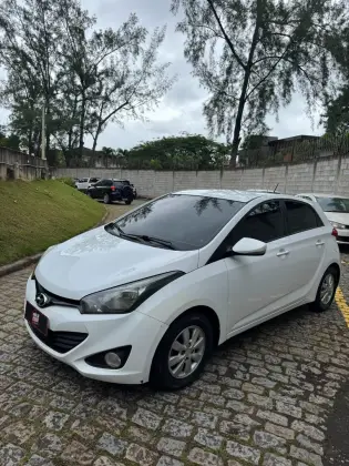 HYUNDAI HB20 1.0 COMFORT STYLE 12V FLEX 4P MANUAL HYUNDAI HB20 1.0 COMFORT STYLE 12V FLEX 4P MANUAL
