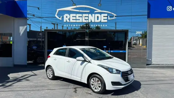 HYUNDAI HB20 1.6 COMFORT PLUS 16V FLEX 4P MANUAL HYUNDAI HB20 1.6 COMFORT PLUS 16V FLEX 4P MANUAL
