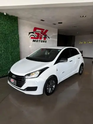 HYUNDAI HB20 1.6 COPA DO MUNDO FIFA 16V FLEX 4P AUTOMÁTICO HYUNDAI HB20 1.6 COPA DO MUNDO FIFA 16V FLEX 4P AUTOMÁTICO