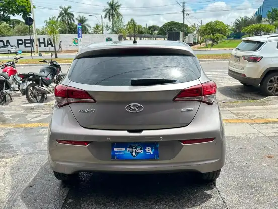 HYUNDAI-HB20-1.6 OCEAN 16V FLEX 4P AUTOMÁTICO HYUNDAI-HB20-2016