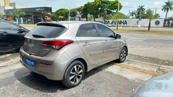 HYUNDAI-HB20-2016