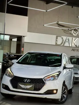 HYUNDAI HB20S 1.6 COMFORT PLUS 16V FLEX 4P AUTOMÁTICO HYUNDAI HB20S 1.6 COMFORT PLUS 16V FLEX 4P AUTOMÁTICO