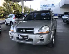 HYUNDAI TUCSON 2.0 MPFI GLS 16V 143CV 2WD GASOLINA 4P AUTOMÁTICO HYUNDAI TUCSON 2.0 MPFI GLS 16V 143CV 2WD GASOLINA 4P AUTOMÁTICO