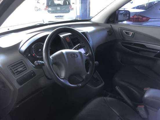HYUNDAI-TUCSON-2.0 MPFI GLS 16V 143CV 2WD GASOLINA 4P AUTOMÁTICO HYUNDAI-TUCSON-2008
