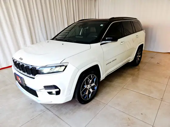 JEEP COMMANDER 1.3 T270 TURBO FLEX OVERLAND AT6 JEEP COMMANDER 1.3 T270 TURBO FLEX OVERLAND AT6