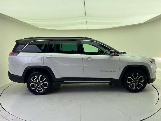 JEEP-COMMANDER-2024
