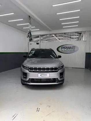 JEEP COMMANDER 2.2 TURBO DIESEL OVERLAND AT9 JEEP COMMANDER 2.2 TURBO DIESEL OVERLAND AT9