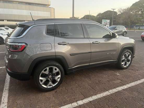 JEEP-COMPASS-2.0 16V FLEX LONGITUDE AUTOMÁTICO JEEP-COMPASS-2018