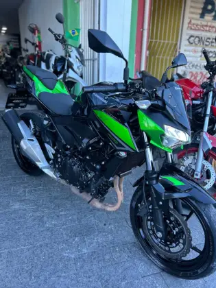 KAWASAKI Z400 KAWASAKI Z400