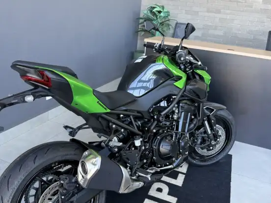 KAWASAKI-Z900 KAWASAKI-Z900-2026