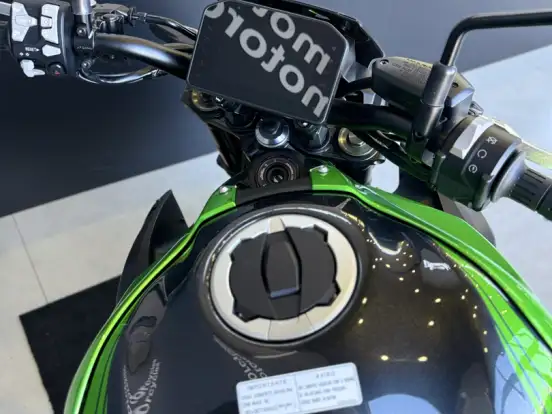 KAWASAKI-Z900 KAWASAKI-Z900-2026