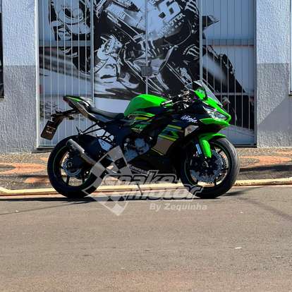 KAWASAKI-NINJA ZX-6R-2019