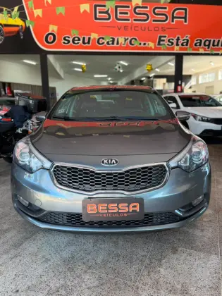 KIA CERATO 1.6 SX 16V FLEX 4P AUTOMÁTICO KIA CERATO 1.6 SX 16V FLEX 4P AUTOMÁTICO