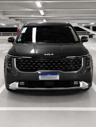 KIA-CARNIVAL-2024