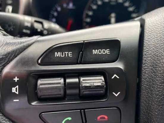 KIA-SORENTO-3.3 V6 GASOLINA EX 7L AUTOMATICO KIA-SORENTO-2016