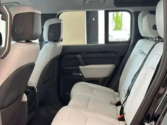 LAND ROVER-DEFENDER-2025