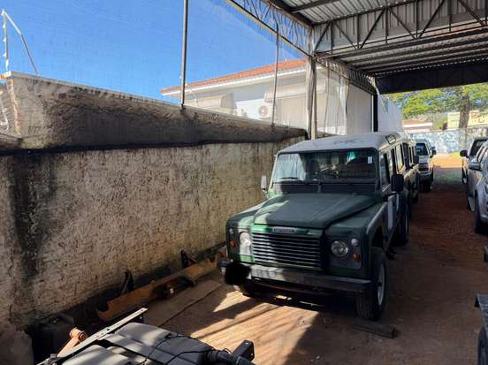 LAND ROVER-DEFENDER-2.5 SW 110 TURBO INTERCOOLER DIESEL 4P MANUAL LAND ROVER-DEFENDER-1995