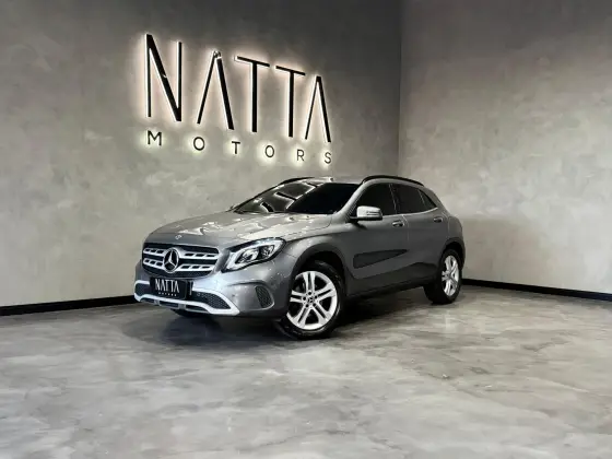MERCEDES-BENZ GLA 200 1.6 CGI FLEX STYLE 7G-DCT