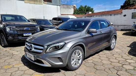 MERCEDES-BENZ-GLA 200-2014