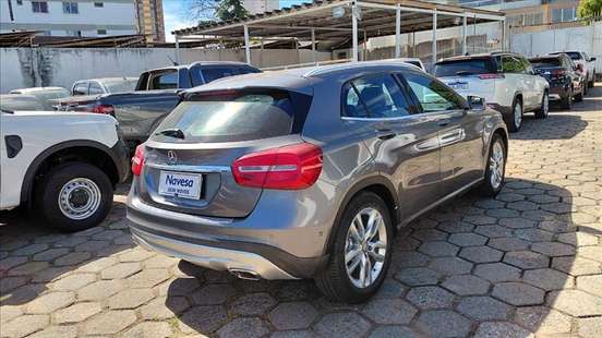 MERCEDES-BENZ-GLA 200-2014