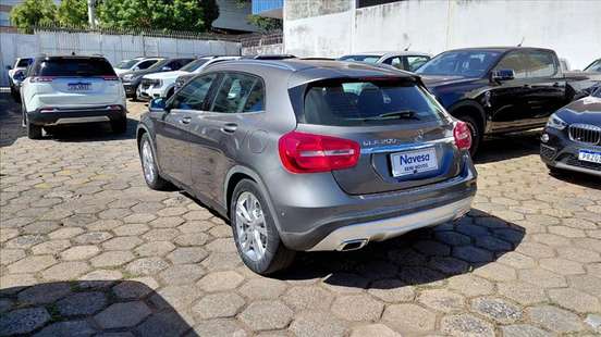 MERCEDES-BENZ-GLA 200-2014