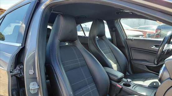 MERCEDES-BENZ-GLA 200-2014