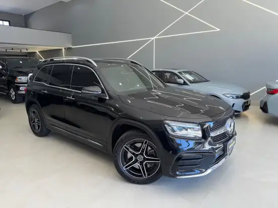 MERCEDES-BENZ-GLB 220-2024