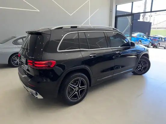 MERCEDES-BENZ-GLB 220-2.0 MHEV AMG LINE 4MATIC 8G-DCT MERCEDES-BENZ-GLB 220-2024