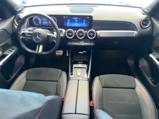 MERCEDES-BENZ-GLB 220-2024
