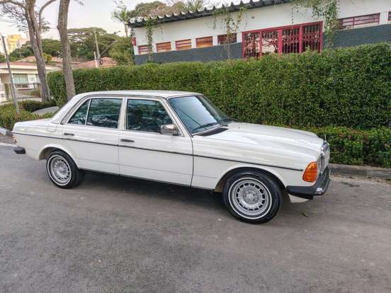 MERCEDES-BENZ-250-2.5 6 CILINDROS 12V GASOLINA 4P MANUAL MERCEDES-BENZ-250-1977