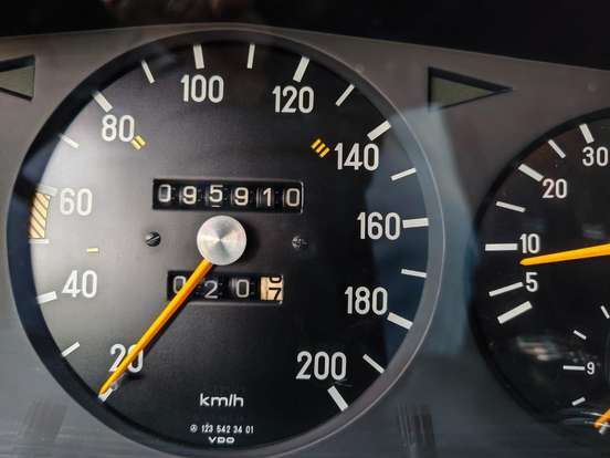 MERCEDES-BENZ-250-2.5 6 CILINDROS 12V GASOLINA 4P MANUAL MERCEDES-BENZ-250-1977