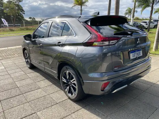 MITSUBISHI-ECLIPSE CROSS-1.5 MIVEC TURBO GASOLINA HPE-S S-AWC CVT MITSUBISHI-ECLIPSE CROSS-2024