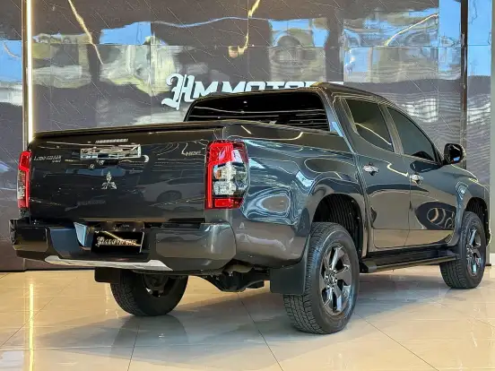 MITSUBISHI-L200 TRITON-2.4 16V TURBO DIESEL SPORT HPE CD 4P 4X4 AUTOMÁTICO MITSUBISHI-L200 TRITON-2025