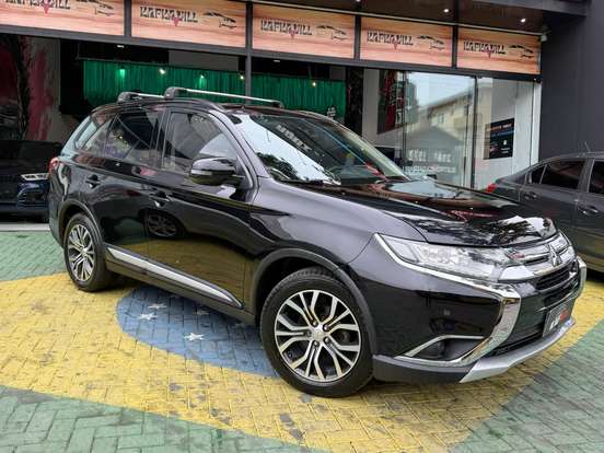MITSUBISHI-OUTLANDER-2.0 16V GASOLINA 4P AUTOMÁTICO MITSUBISHI-OUTLANDER-2015