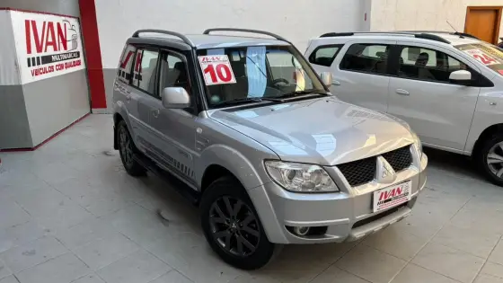 MITSUBISHI PAJERO TR4 2.0 4X4 16V 140CV FLEX 4P AUTOMÁTICO MITSUBISHI PAJERO TR4 2.0 4X4 16V 140CV FLEX 4P AUTOMÁTICO