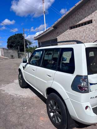MITSUBISHI-PAJERO TR4-2012