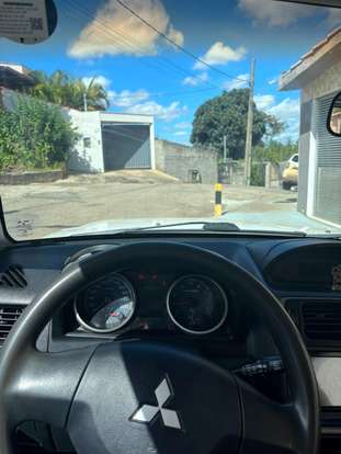 MITSUBISHI-PAJERO TR4-2012
