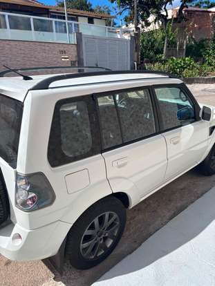 MITSUBISHI-PAJERO TR4-2012
