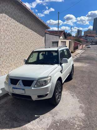 MITSUBISHI-PAJERO TR4-2012