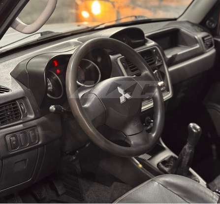 MITSUBISHI-PAJERO TR4-2.0 4X2 16V 140CV FLEX 4P MANUAL MITSUBISHI-PAJERO TR4-2012