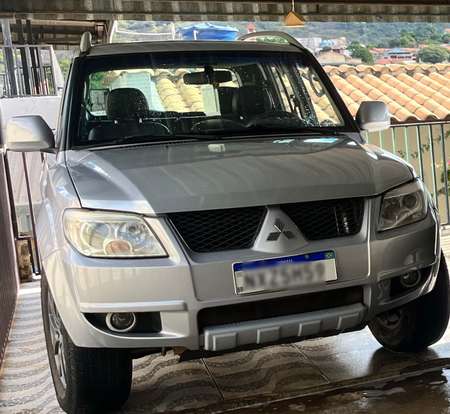 MITSUBISHI-PAJERO TR4-2.0 4X2 16V 140CV FLEX 4P MANUAL MITSUBISHI-PAJERO TR4-2012