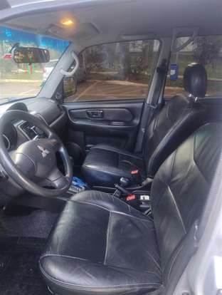 MITSUBISHI-PAJERO TR4-2010