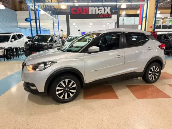 NISSAN KICKS 1.6 16V FLEXSTART S 4P XTRONIC NISSAN KICKS 1.6 16V FLEXSTART S 4P XTRONIC